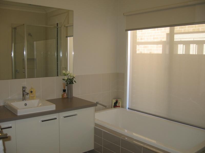 6 Hyperno Way, Sandhurst VIC 3977