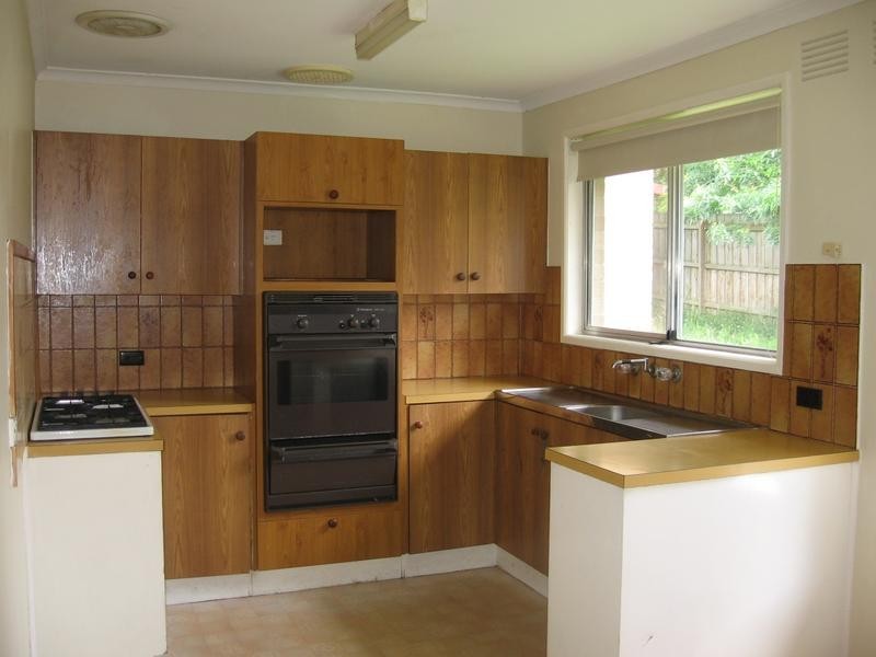 6 Albany Court, Endeavour Hills VIC 3802