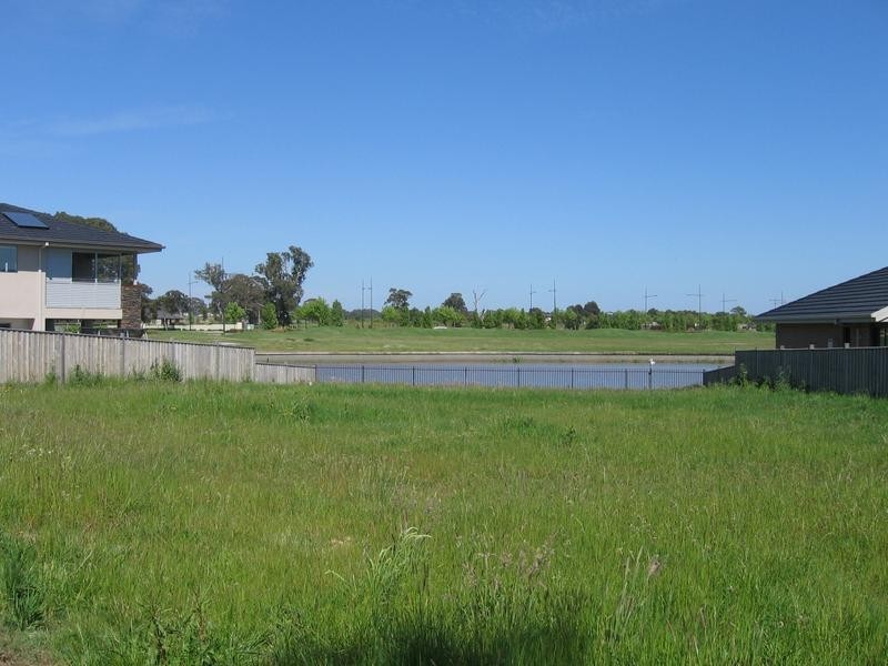 5 Bluewater Drive, Sandhurst VIC 3977