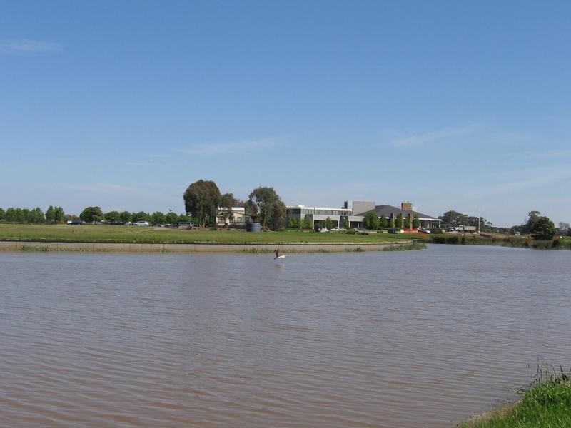 5 Bluewater Drive, Sandhurst VIC 3977