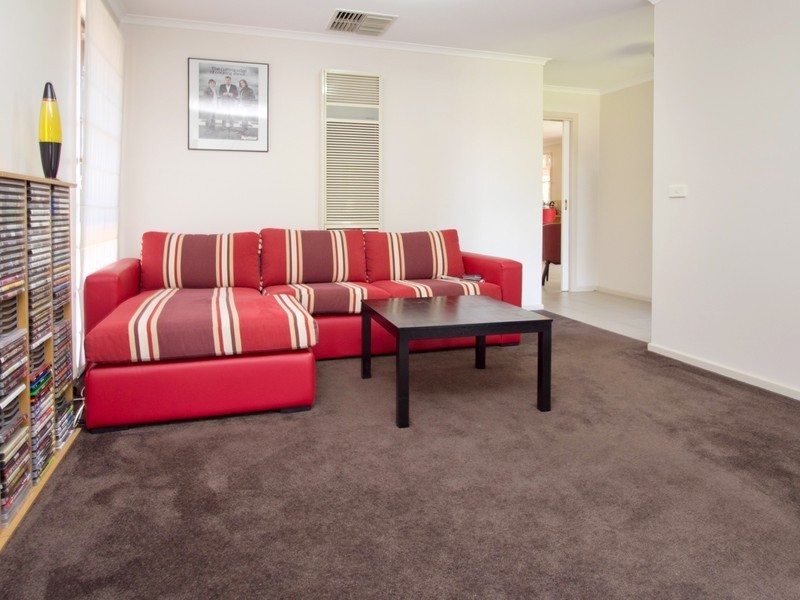 2 Merso Court, Carrum Downs VIC 3201