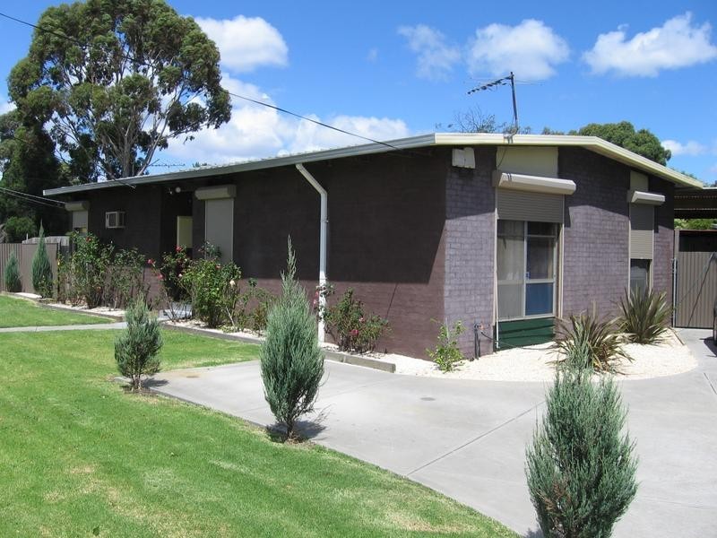 2 Ballarto Road, Frankston North VIC 3200