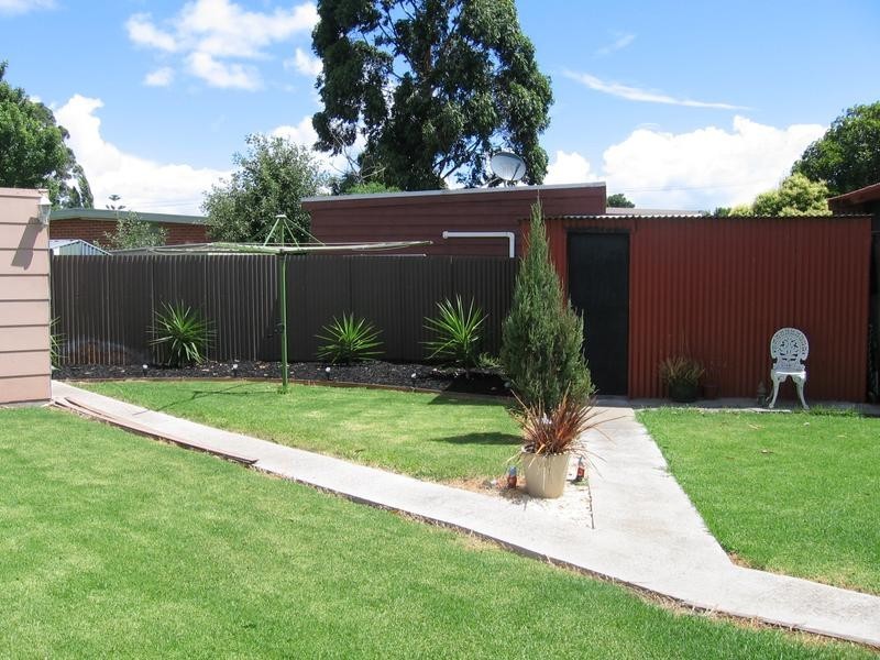 2 Ballarto Road, Frankston North VIC 3200
