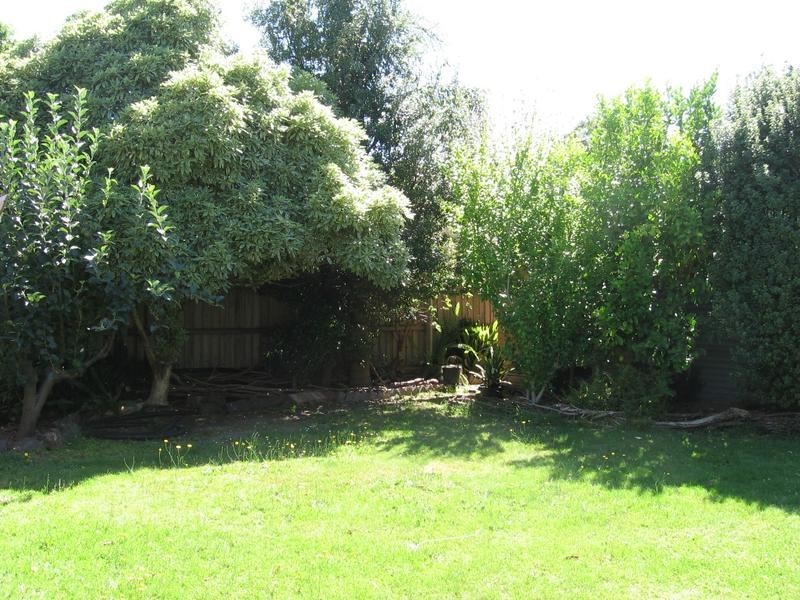 4 Wicklow Street, Seaford VIC 3198