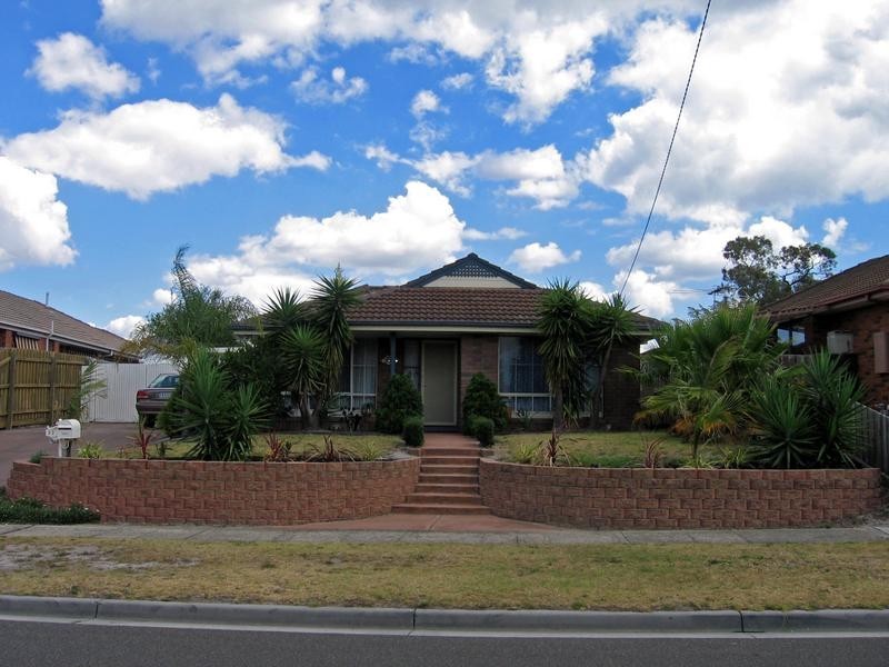 22 Luscombe Avenue, Carrum Downs VIC 3201