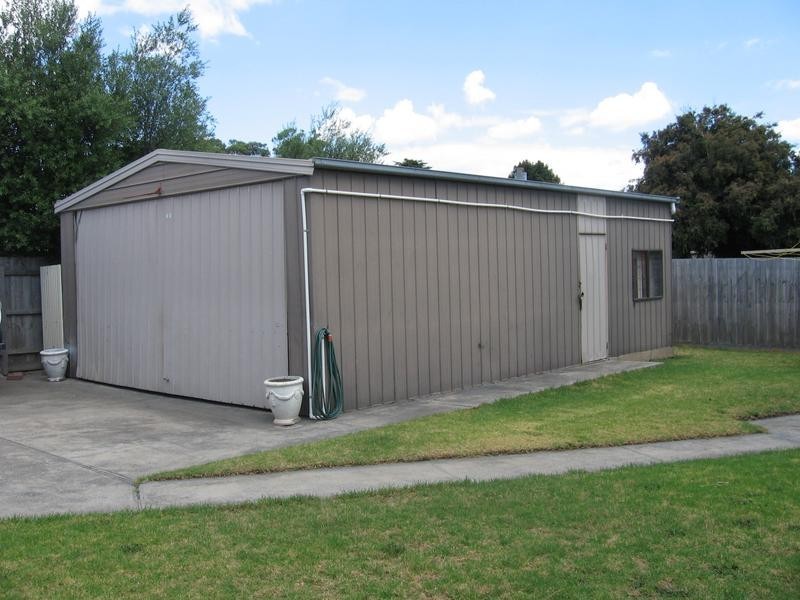 22 Luscombe Avenue, Carrum Downs VIC 3201