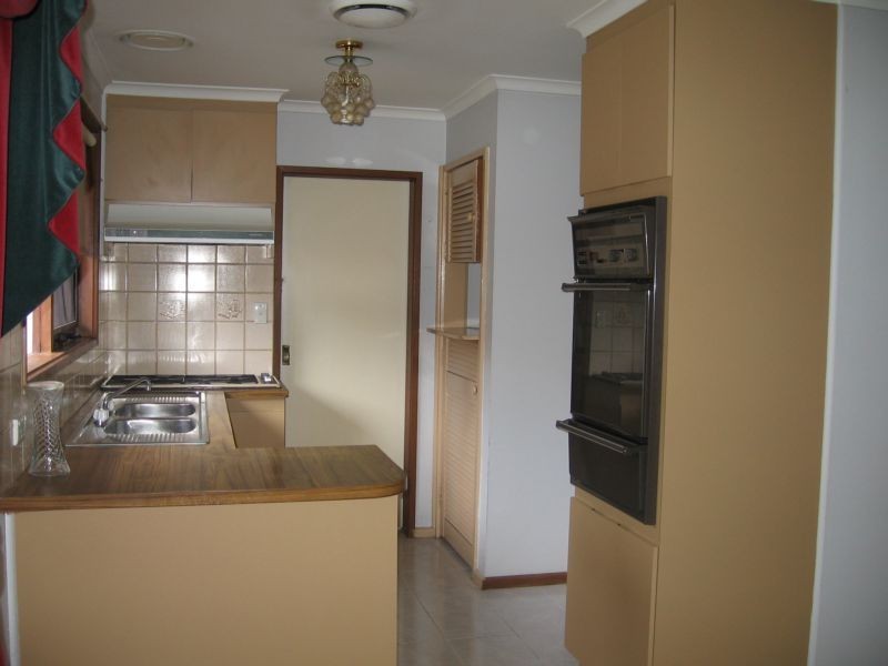 45 Milroy Crescent, Seaford VIC 3198