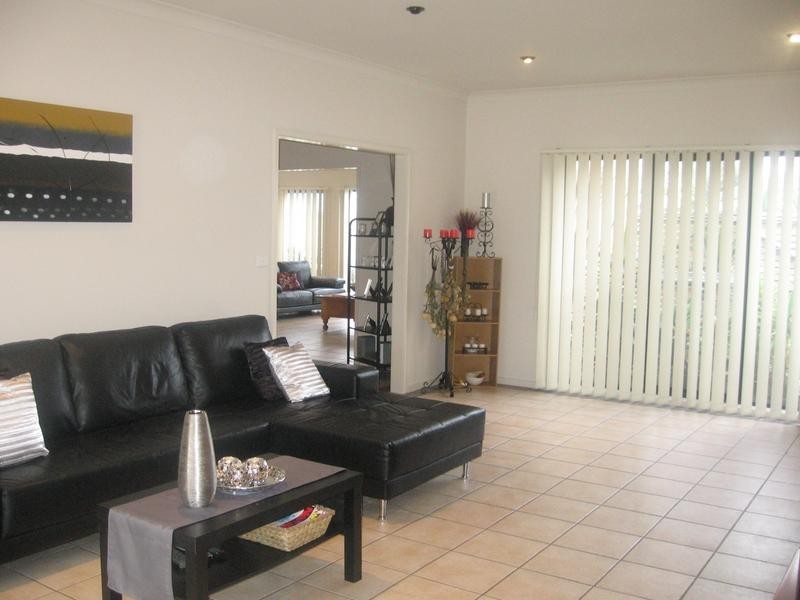 4 Shearer Court, Narre Warren VIC 3805