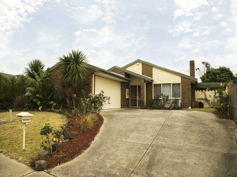 19 Arcadia Street, Carrum Downs VIC 3201