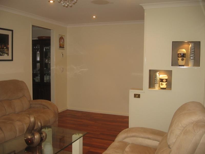 27 Herbert Road, Carrum Downs VIC 3201