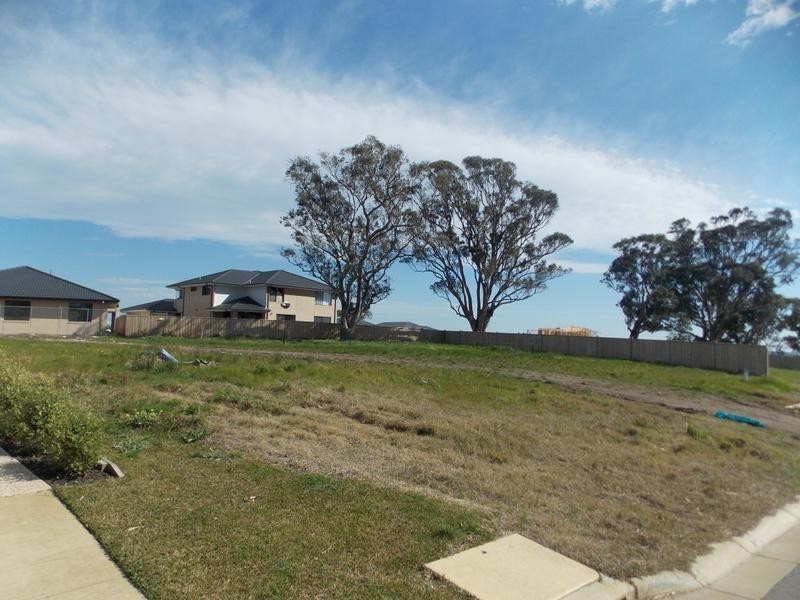 24 Verdant Avenue, Sandhurst VIC 3977