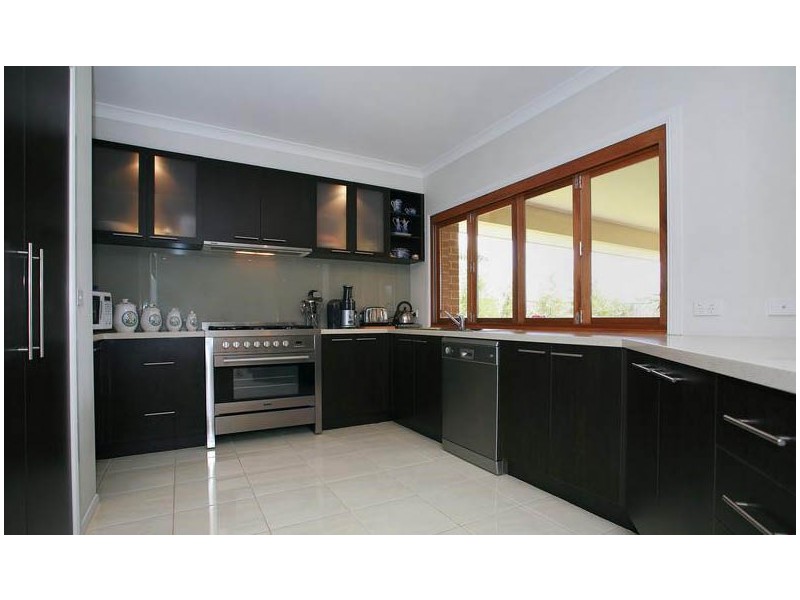 31 Lakeside Drive, Sandhurst VIC 3977