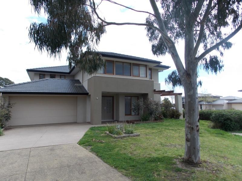 2 Quarterdeck Road, Sandhurst VIC 3977