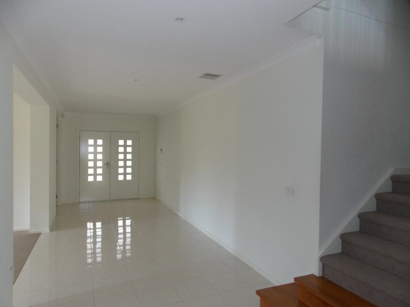 2 Quarterdeck Road, Sandhurst VIC 3977