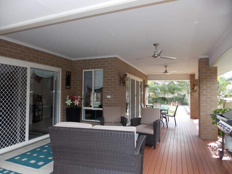 36 Niblick Circuit, Sandhurst VIC 3977