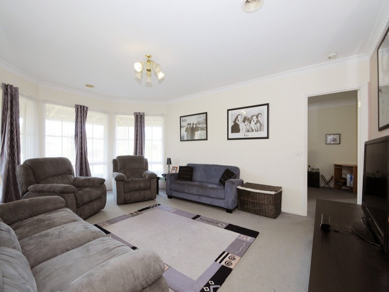 87 Broderick Road, Carrum Downs VIC 3201