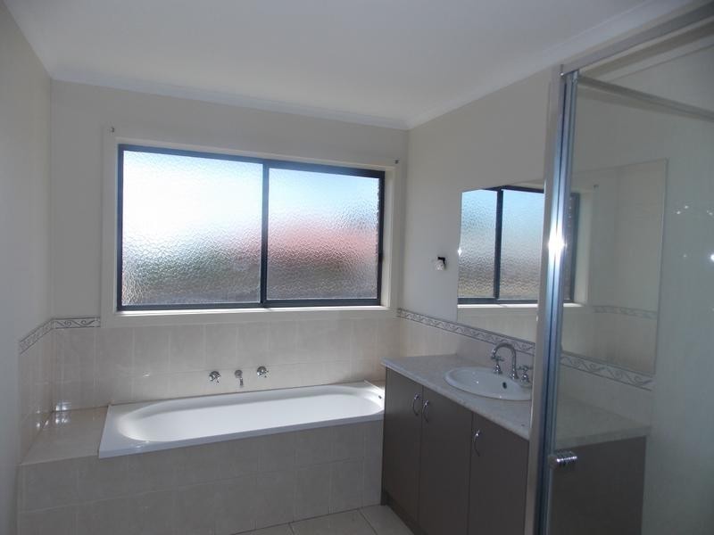40 Spencer Drive, Carrum Downs VIC 3201