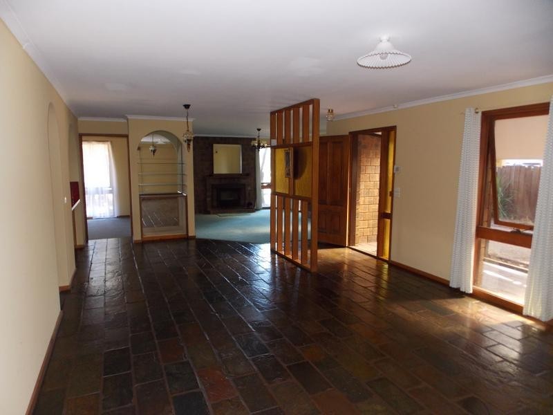 4 Autumn Court, Hastings VIC 3915