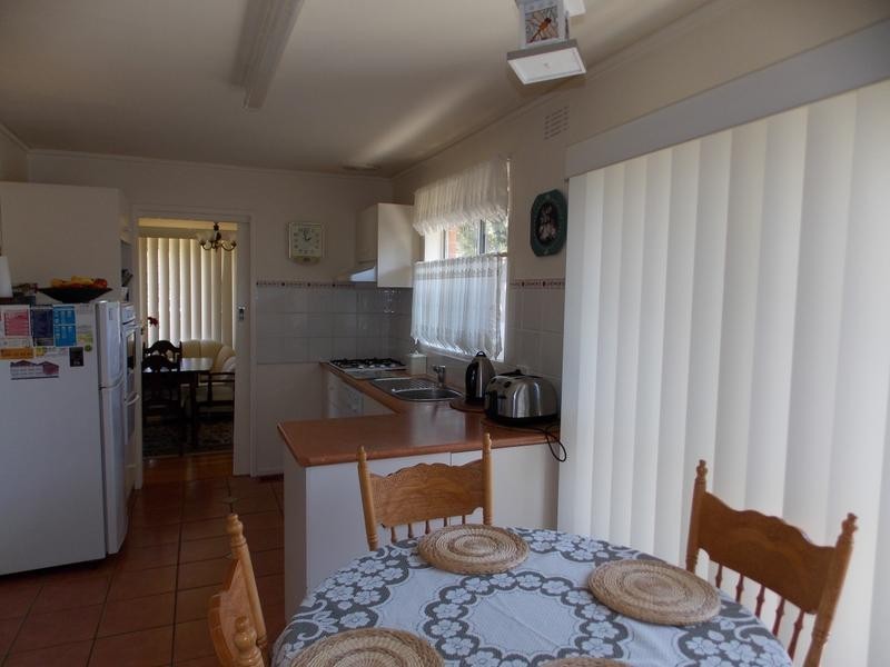 51 Karingal Drive, Frankston VIC 3199