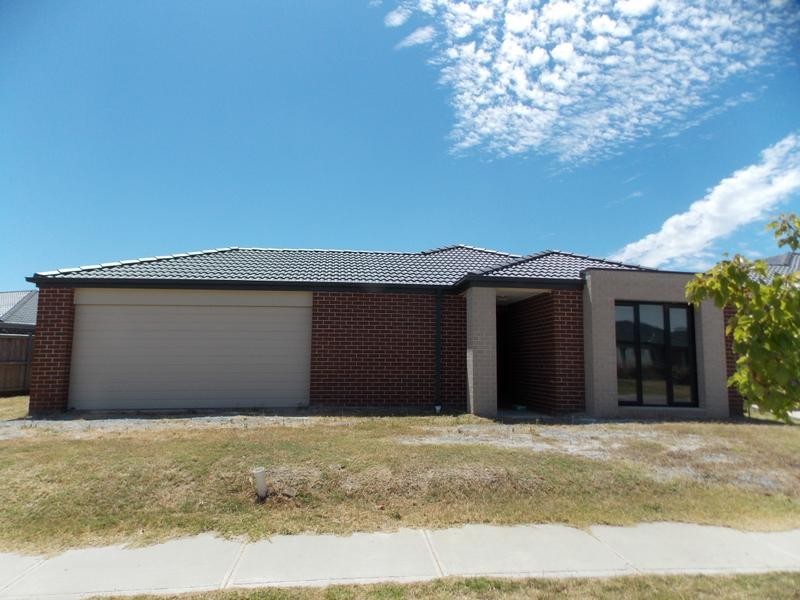 13 Malua Circuit, Sandhurst VIC 3977