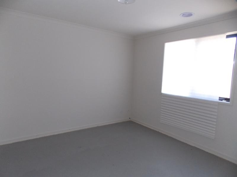 13 Malua Circuit, Sandhurst VIC 3977