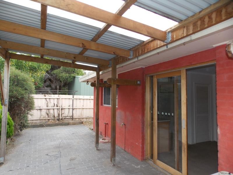 4/8 Carder Avenue, Seaford VIC 3198