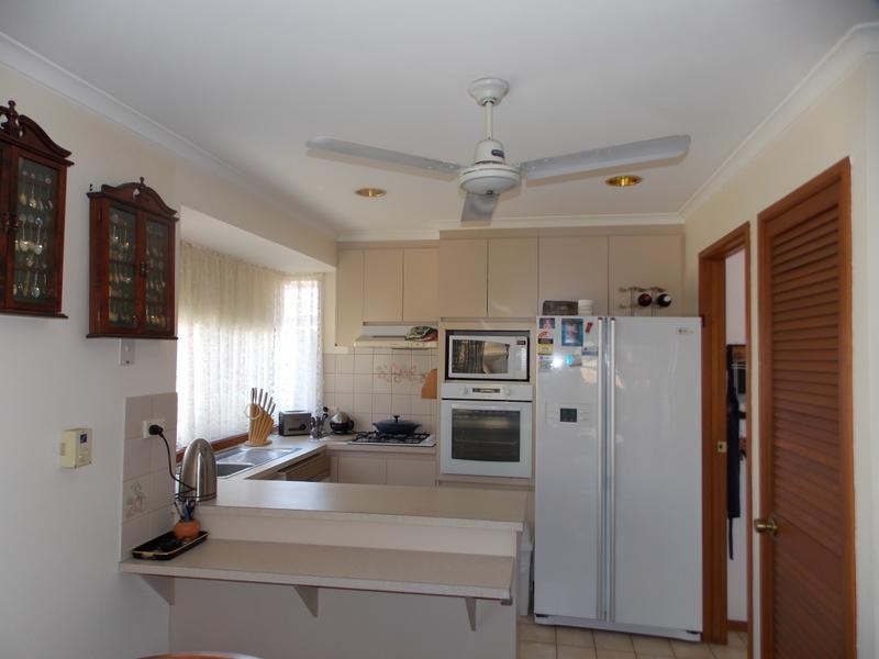 160 Lyrebird Drive, Carrum Downs VIC 3201