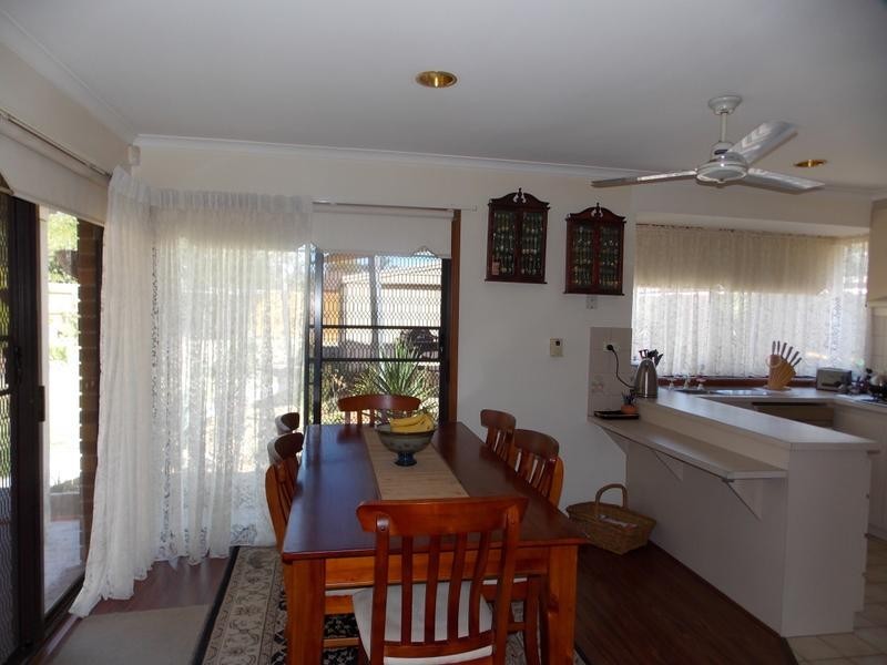 160 Lyrebird Drive, Carrum Downs VIC 3201