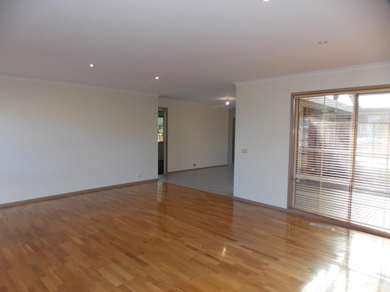 3 Oakes Place, Carrum Downs VIC 3201