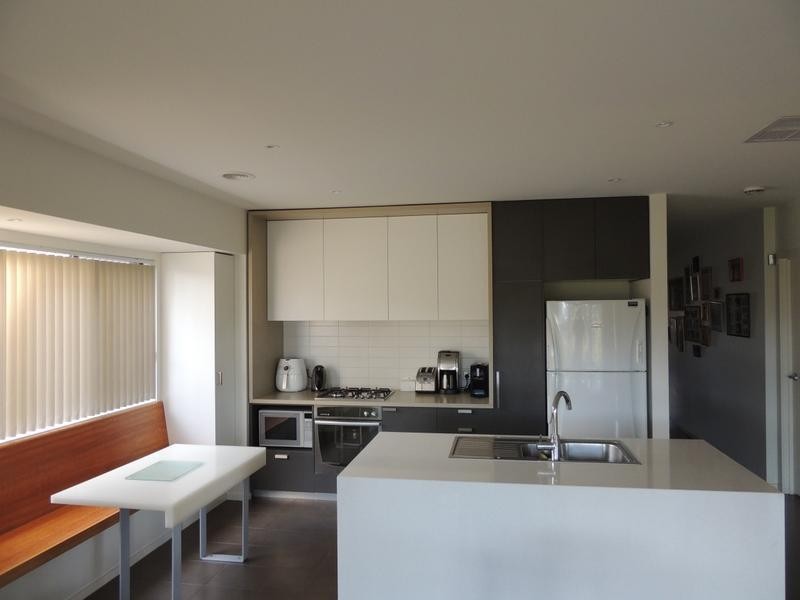 18 Feathery Grove, Sandhurst VIC 3977