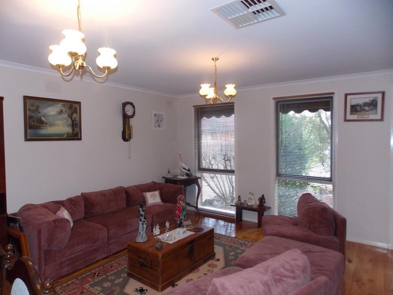 6 Brolga Court, Carrum Downs VIC 3201