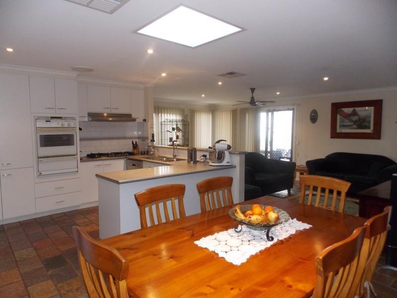 6 Brolga Court, Carrum Downs VIC 3201