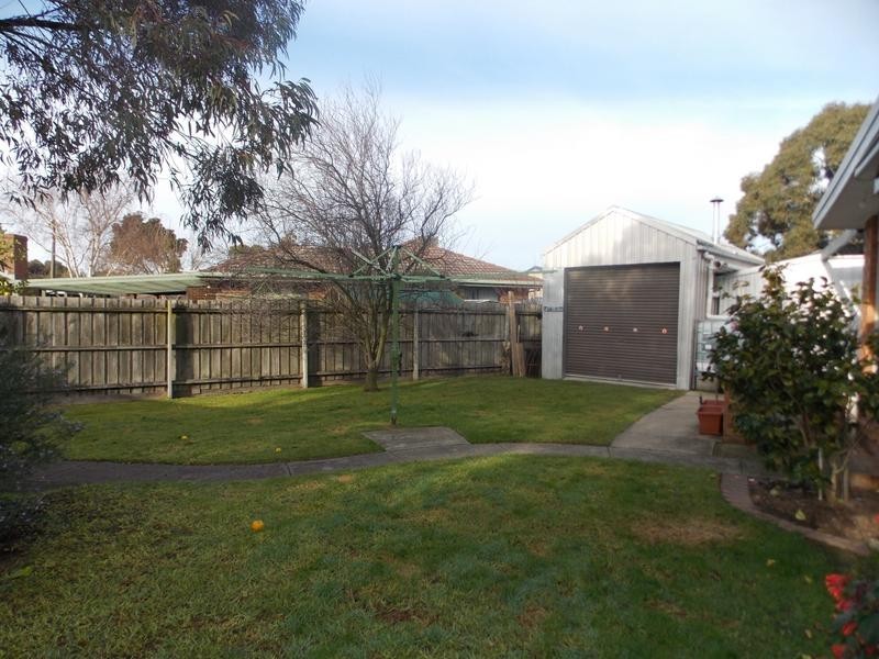 6 Brolga Court, Carrum Downs VIC 3201