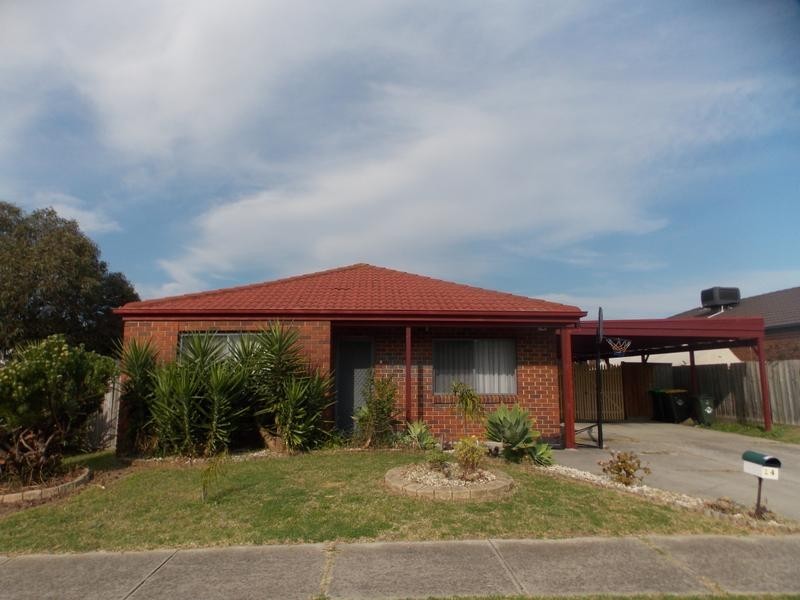 14 James McFarlane Wynd, Skye VIC 3977