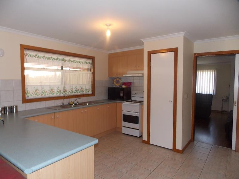 14 James McFarlane Wynd, Skye VIC 3977