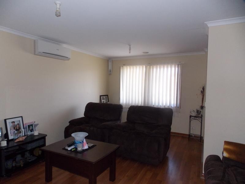 14 James McFarlane Wynd, Skye VIC 3977