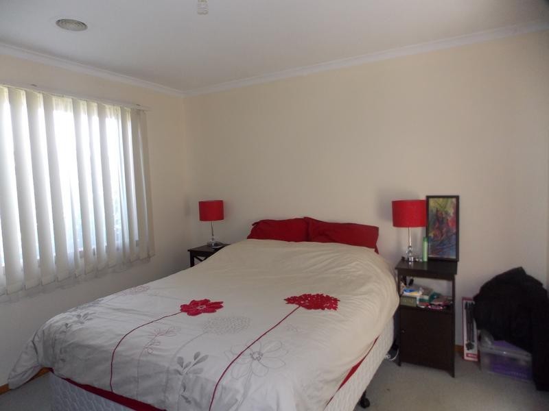 14 James McFarlane Wynd, Skye VIC 3977