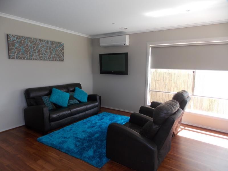 9 Crampton Chase, Sandhurst VIC 3977