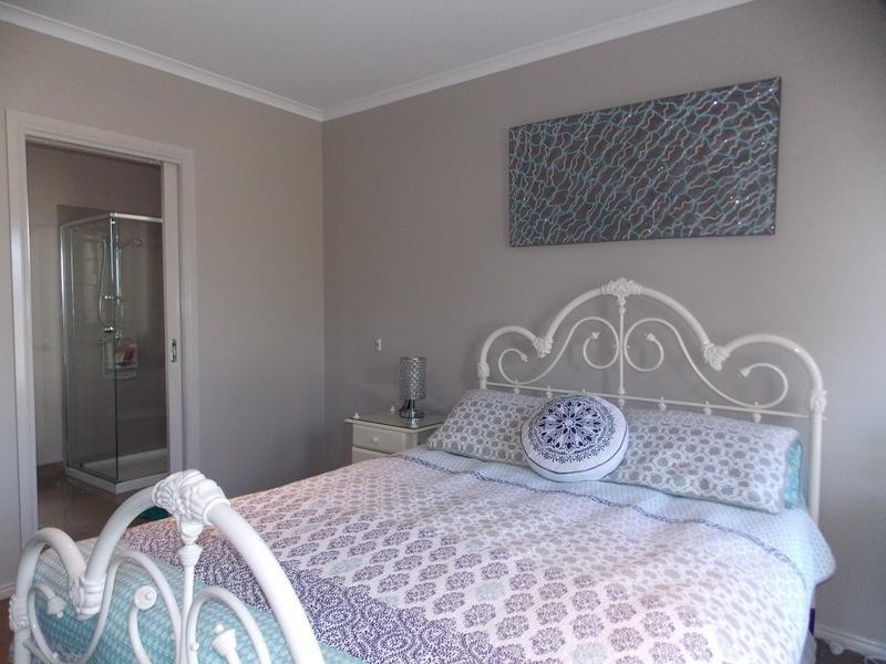 9 Crampton Chase, Sandhurst VIC 3977