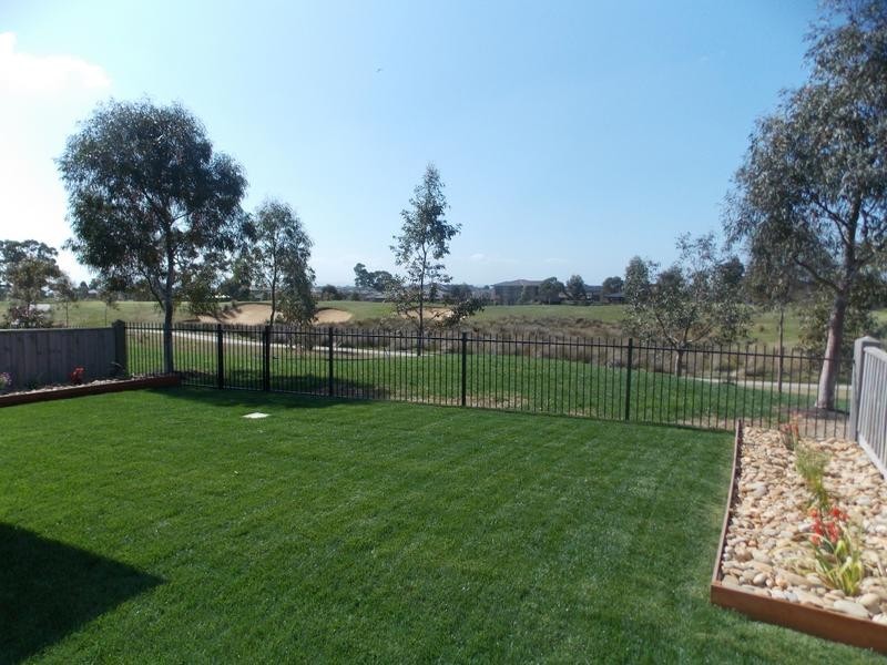 9 Crampton Chase, Sandhurst VIC 3977