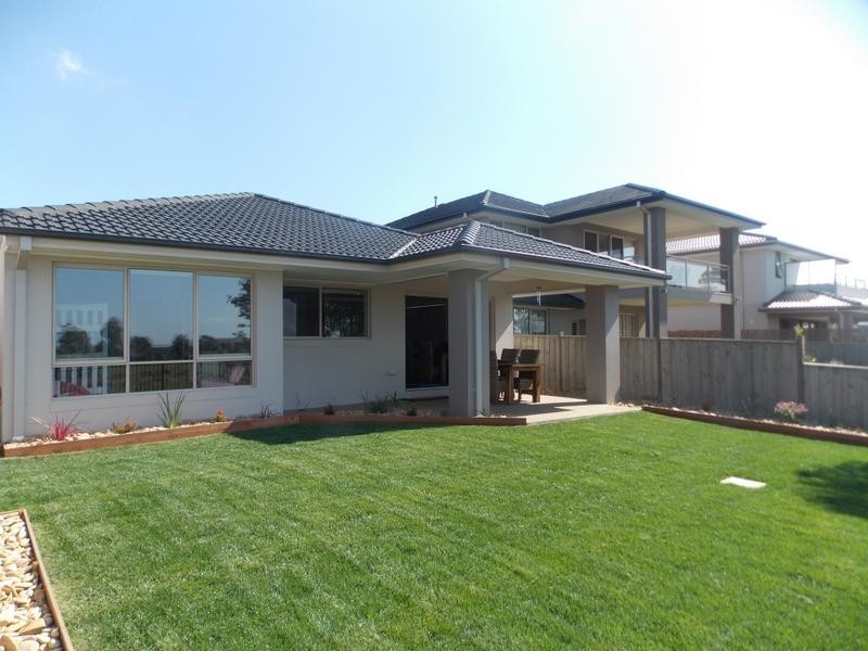 9 Crampton Chase, Sandhurst VIC 3977