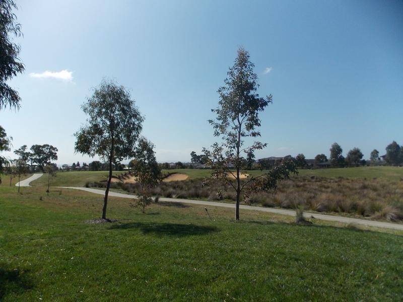 9 Crampton Chase, Sandhurst VIC 3977