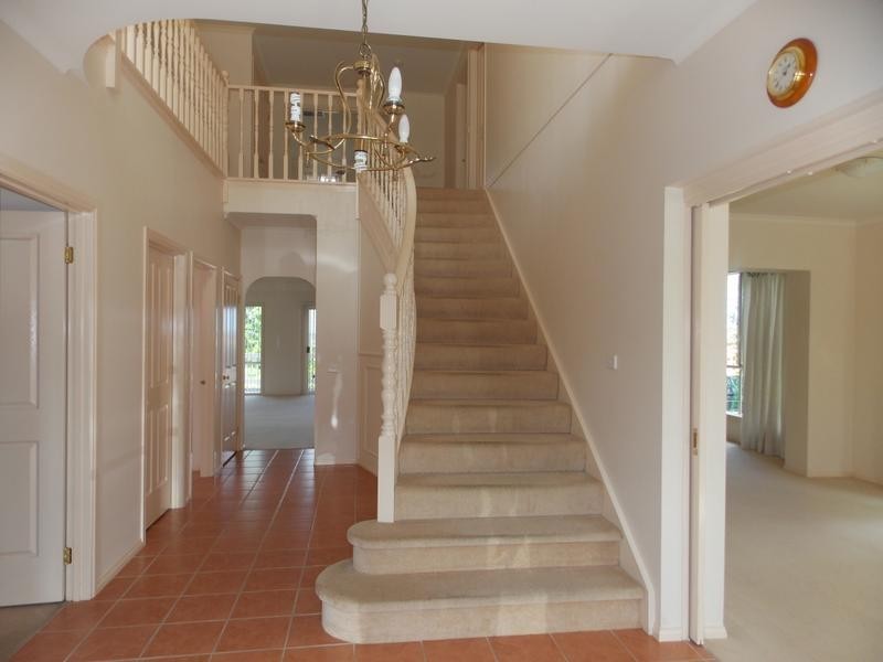 11 The Oaks, Narre Warren VIC 3805