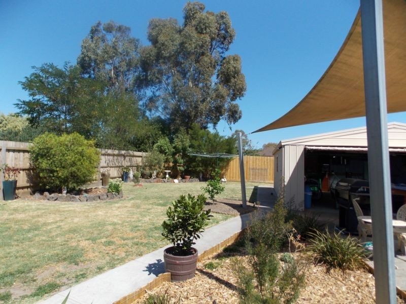 160 Lyrebird Drive, Carrum Downs VIC 3201