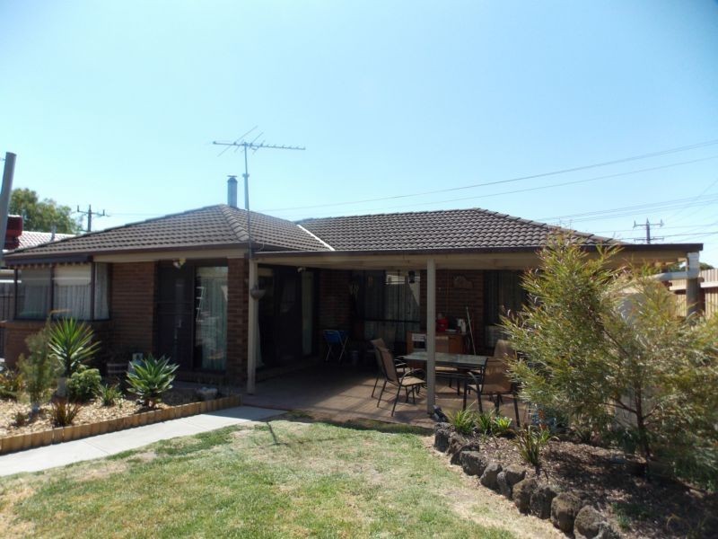 160 Lyrebird Drive, Carrum Downs VIC 3201
