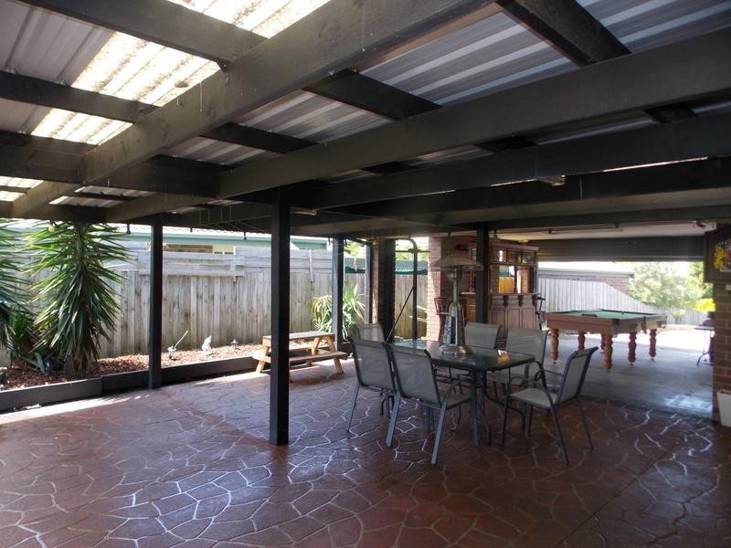 17 Arcadia Street, Carrum Downs VIC 3201