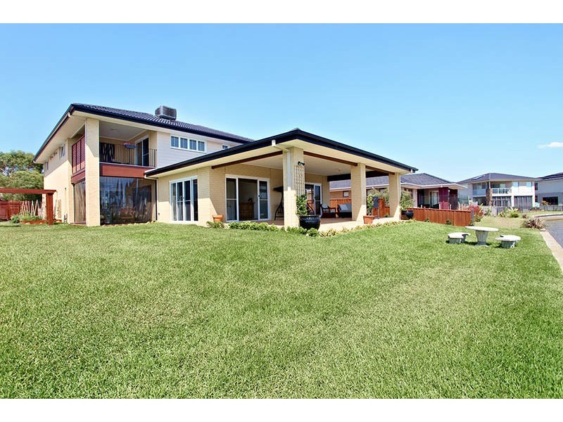 7 Bluewater Drive, Sandhurst VIC 3977