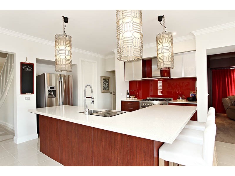 7 Bluewater Drive, Sandhurst VIC 3977