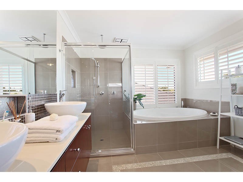 7 Bluewater Drive, Sandhurst VIC 3977