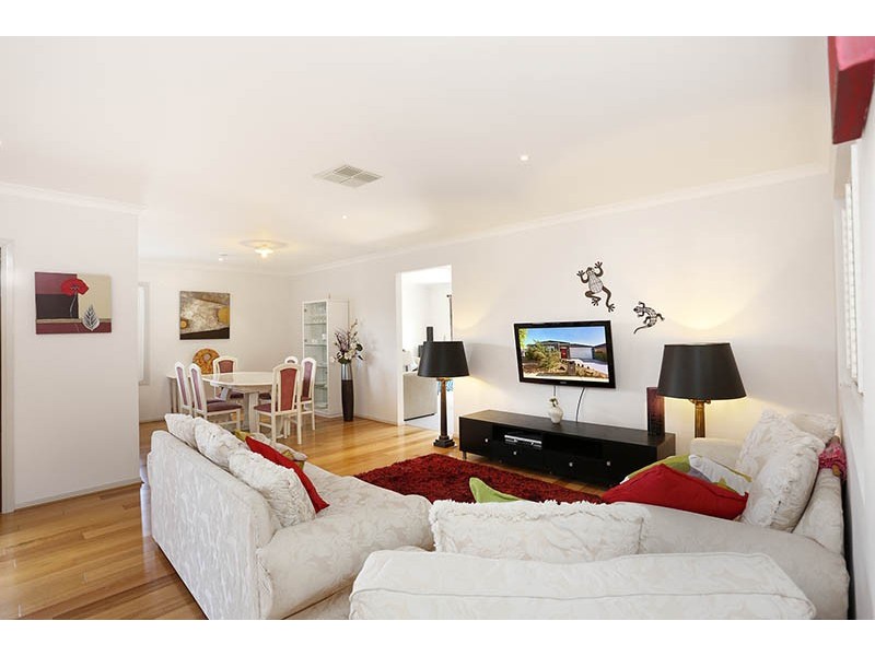 23 Sandarra Boulevard, Sandhurst VIC 3977